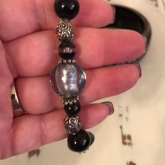 Bracelet lot of 4 black and silver bangle and beaded - Picture 5 of 11